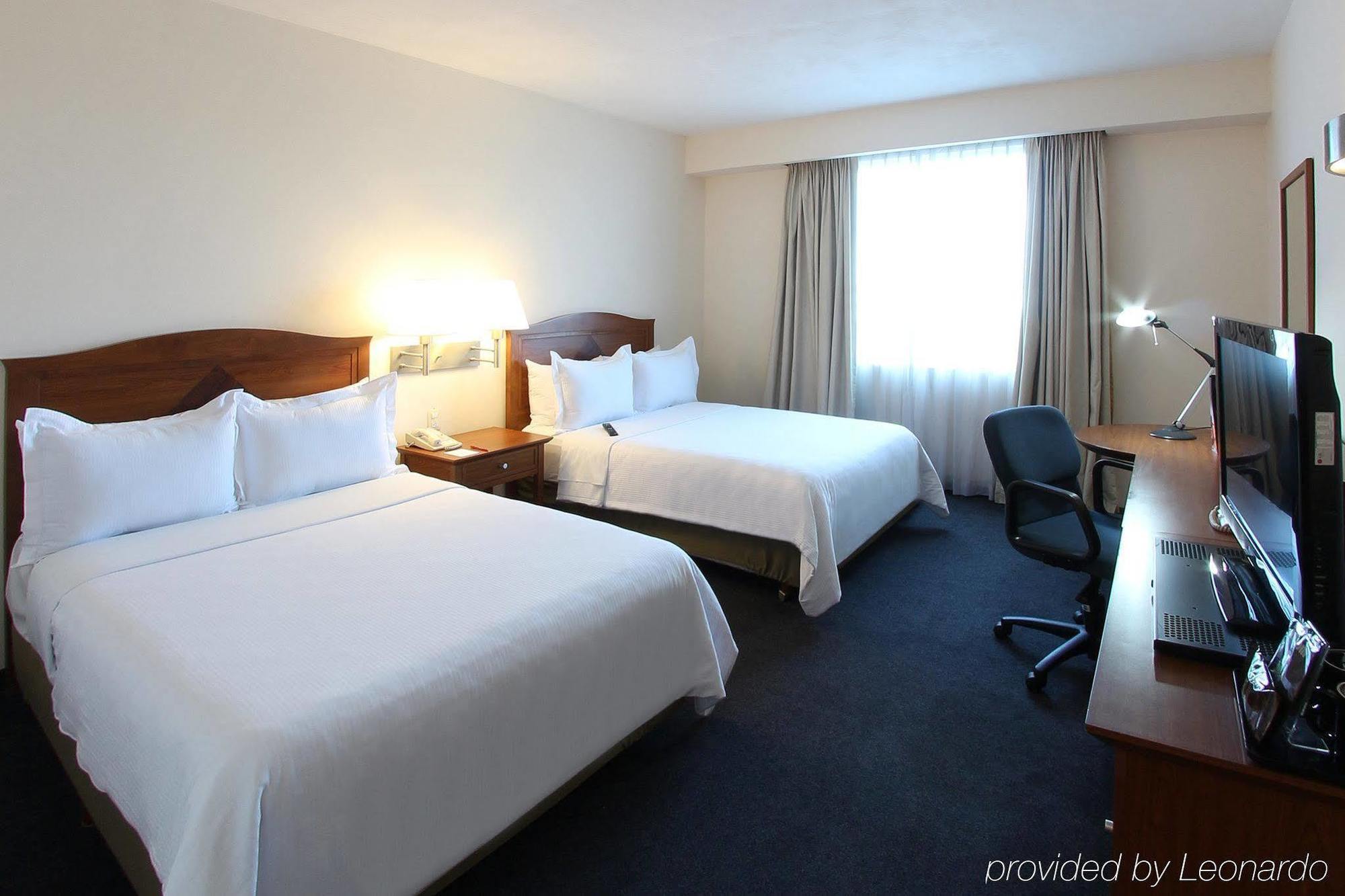 Hotel Fiesta Oriente