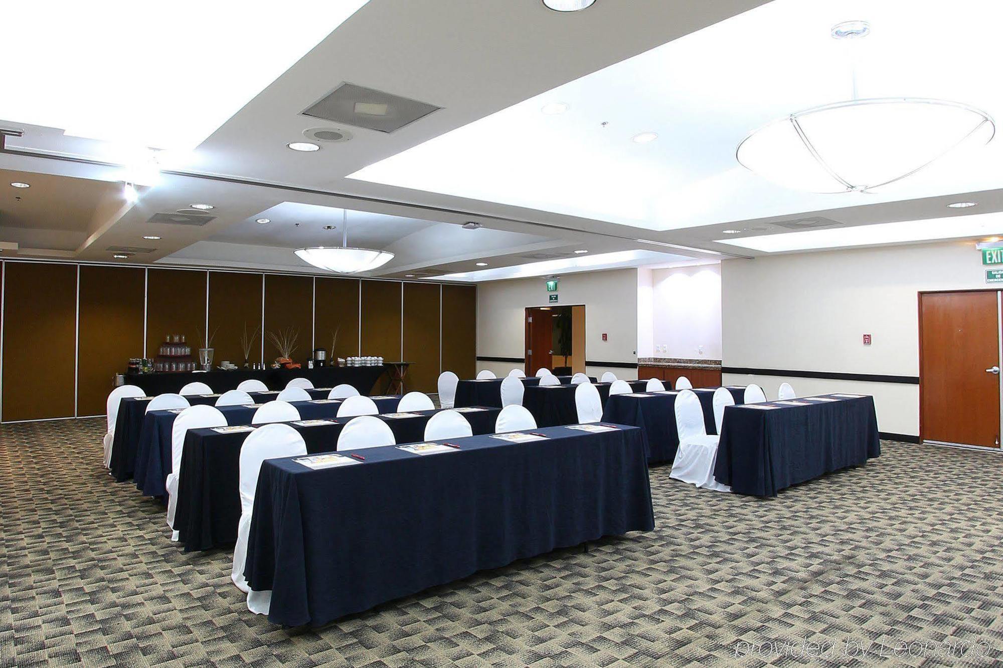 Fiesta Oriente Hotel San Luis Potosí